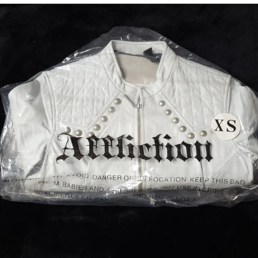 Affliction  LAILA WOMEN'S CROPPED LEATHER JACKET- Size: XS - White - NWT - Picture 9 of 9
